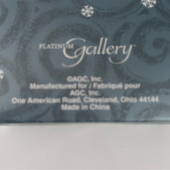 American Greetings holiday cards 15 cards 15 envelopes - SKATING - Picture 4 of 5